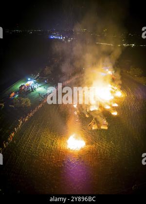 Feuriges Finale Grande auf den Elbwiesen, Radebeuler Herbst- und Weinfest, Radebeul, Sachsen, Deutschland, Europa Stockfoto