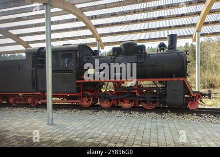 Lokomotive, Motor, Triebwerk, Schienenfahrzeug, Bahnhof Durlesbach, 1849 eröffnet und 1984 geschlossen, ehemaliger Bahnhof, Eisenbahn monu Stockfoto