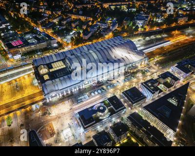 Dresden Südvorstadt Hauptbahnhof und Prager Straße, Dresden Luftaufnahme, Dresden, Sachsen, Deutschland, Europa Stockfoto