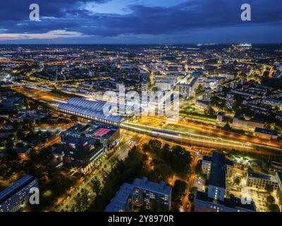 Dresden Südvorstadt Hauptbahnhof und Prager Straße, Dresden Luftaufnahme, Dresden, Sachsen, Deutschland, Europa Stockfoto