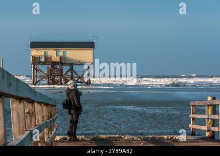 Pfahlwohnung am Strand von Sankt Peter-Ording in Deutschland Stockfoto