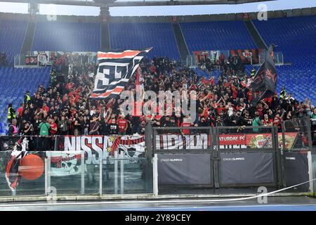 Rom, Latium. Oktober 2024. OGC Nice Fans während der zweiten Qualifikationsrunde der Europa League - Spiel im zweiten Leg zwischen SS Lazio und OGC Nice im Olympiastadion, Italien, 03. Oktober 2024. AllShotLive Credit: SIPA USA/Alamy Live News Stockfoto