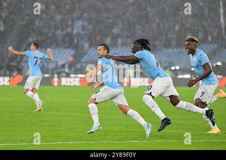 3. Oktober 2024, Stadio Olimpico, Roma, Italien; UEFA Europa League Fußball; Latium gegen Nizza; Pedro von SS Lazio jubelt nach dem Tor 1-0 in der 20. Minute Stockfoto