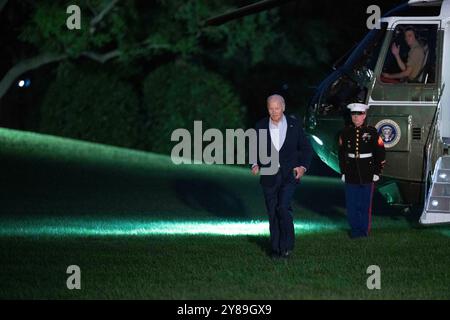 Washington, Usa. Oktober 2024. US-Präsident Joe Biden kehrt in das Weiße Haus in Washington, DC zurück, nachdem er am 3. Oktober 2024 durch die vom Hurrikan Helene betroffenen Gebiete in Florida und Georgia gereist war. Credit: Chris Kleponis/Pool über CNP Credit: Abaca Press/Alamy Live News Stockfoto