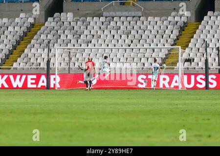 Nikosia, Zypern. Oktober 2024. ANDRONIKOS KAKOULLI von Omonoia FC erzielte am 3. Oktober 2024 das vierte Tor für Omonoia FC, Nicosia, Zypern. Omonoia FC spielt im GSP Stadium gegen Vikingur Reykjavik in der Ligaperiode des UEFA Conference League Wettbewerbs. (Foto: Kostas Pikoulas/SIPA USA). Quelle: SIPA USA/Alamy Live News Stockfoto