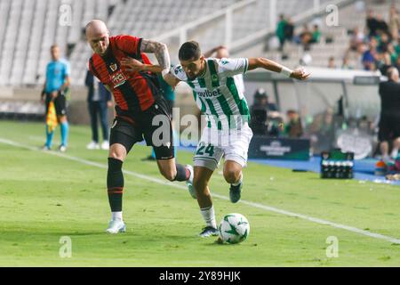 Nikosia, Zypern. Oktober 2024. AMINE KHAMMAS von Omonoia FC greift mit dem Ball, Nikosia, Zypern, am 3. Oktober 2024 an. Omonoia FC spielt im GSP Stadium gegen Vikingur Reykjavik in der Ligaperiode des UEFA Conference League Wettbewerbs. (Foto: Kostas Pikoulas/SIPA USA). Quelle: SIPA USA/Alamy Live News Stockfoto