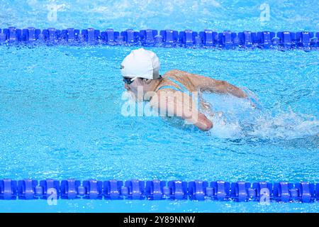 Amputierte Schwimmer (amputiert) während der Schwimmveranstaltung der Paralympischen Spiele 2024 in der La Défense Arena in Paris, Frankreich am 6. September 2024. Quelle: Victor Joly/Alamy Live News Stockfoto