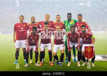 Porto, Portugal. Oktober 2024. Die Spieler von Manchester United posieren für ein Mannschaftsfoto vor der 2. Runde der UEFA Europa League zwischen dem FC Porto und Manchester United im Dragao-Stadion. Endstand: FC Porto 3:3 Manchester United (Foto: Diogo Baptista/SOPA Images/SIPA USA) Credit: SIPA USA/Alamy Live News Stockfoto