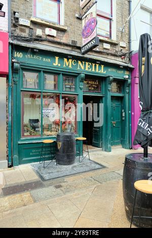 McNeills Pub in 140 Capel Street in Dublin, Irland; 1834 als Musikgeschäft und Publizistik gegründet; Veranstaltungsort für Live-Musik. Stockfoto