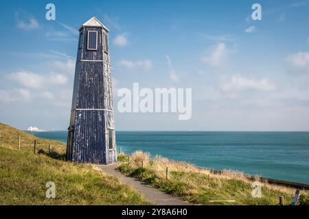 Der Turm bei Samphire Hoe in Kent bei Dover an den weißen Klippen, gebaut mit den Tonnen von Beute aus dem ausgegrabenen Kanaltunnel Stockfoto