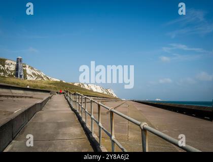 Samphire Hoe in Kent bei Dover an den weißen Klippen, gebaut mit Tonnen von Beute aus dem ausgegrabenen Kanaltunnel Stockfoto