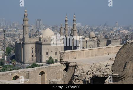 Kairo, Ägypten. Oktober 2024. Blick von der Zitadelle von Saladin über die Stadt. Die Zitadellenanlage gehört seit 1979 zum UNESCO-Weltkulturerbe und ist Teil des historischen Kairos. Söder unternimmt eine dreitägige Reise nach Ägypten. Quelle: Sven Hoppe/dpa/Alamy Live News Stockfoto