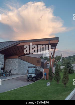 Ostserbiens Berg Rtanj, Boljevac, touristische Sehenswürdigkeiten, Hotel Ramonda Stockfoto