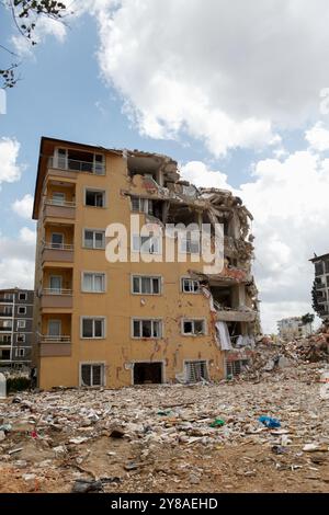 Antakya, Turkiye. April 2023. Trümmer und Zerstörung in der türkischen Stadt Antakya Stockfoto