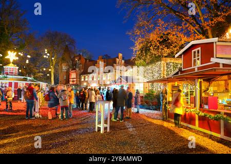 Weihnachtsmarkt im Schloss Bergedorf, Bergedorf, Hamburg, Deutschland, Europa, Weihnachtsmarkt am Bergedorfer Schloss, Deutschland, Europa Stockfoto