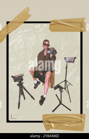 Stilvolle Frau im Mantel mit Leopardenmuster und Vintage-Camcorder. Retro-Filmausrüstung, Massenmedien, Journalismus. Zeitgenössische Kunstcollage. Stockfoto