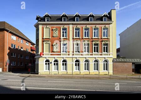 Historisches Gebäude an der Vierlandenstraße und Sitz des SPD-Bezirksbüros in Bergedorf in Hamburg, Deutschland, Europa, Historisches Gebäude an der Vierla Stockfoto