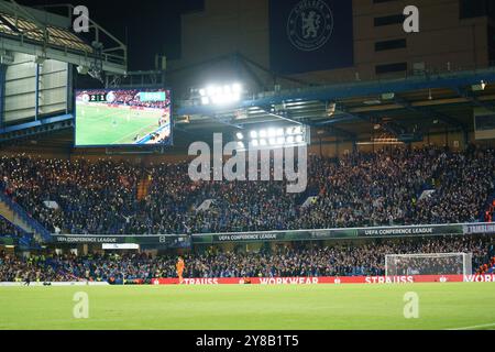 London, Großbritannien. Oktober 2024. Die Gent Fans während des Spiels Chelsea FC gegen KAA Gent UEFA Europe Conference League Runde 1 in Stamford Bridge, London, England, Großbritannien am 3. Oktober 2024 Credit: Every Second Media/Alamy Live News Stockfoto