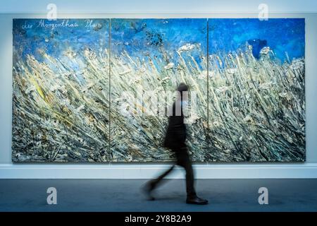 London, Großbritannien. Oktober 2024. Anslem Kiefer, der Morgenthau Plan, 2014, Best.-Nr. £600.000- 800.000 - in Verbindung mit der Frieze Week zeigen die Galerien von Sotheby's in der New Bond Street Kunst im Wert von etwa £220 Millionen für eine öffentliche Ausstellung mit einigen der größten modernen und zeitgenössischen Künstler. Viele werden im Zeitgenössischen Verkauf vom 9. Und 10. September versteigert. Guy Bell/Alamy Live News Stockfoto