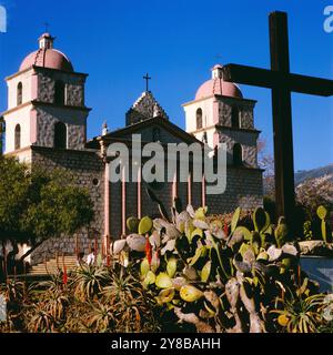 Alte Mission Santa Barbara, gegründet 1786, an der Küste Kaliforniens, USA um 1987. 90020000402 Stockfoto