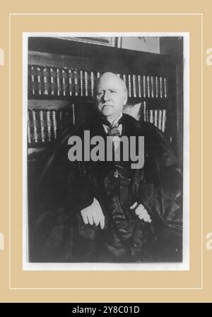 John Marshall Harlan, 3/4 lt., sitzend, leicht nach links gerichtet, in richterlichem Gewand. 1907. Nov. 30., 1 Fotodruck. Stockfoto