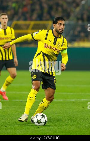 Champions League (24/25), Spieltag 2: Borussia Dortmund - Celtic Glasgow, Signal Iduna Park, Emre Can (Borussia Dortmund) in Aktion, am Ball, / DFB / DFL VORSCHRIFTEN VERBIETEN JEDE VERWENDUNG VON FOTOGRAFIEN ALS BILDSEQUENZEN UND/ODER QUASI-VIDEO. Stockfoto