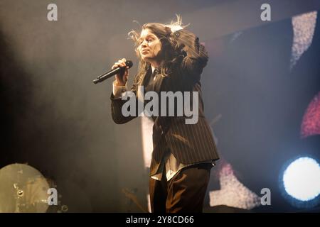 Oslo, Norwegen. Oktober 2024. Die norwegische Sängerin, Songwriterin und Musikerin Girl in Red gibt ein Live-Konzert im Oslo Spektrum in Oslo. Stockfoto