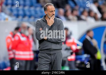 Sinsheim, Deutschland. Oktober 2024. Pellegrino Matarazzo (Rino, Trainer, Cheftrainer, Hoffenheim), Einzelbild, Einzelfoto, Aktion, Aktion, nachdenklich, besorgt, Pessimistisch, 03.10.2024, Sinsheim (Deutschland), Fussball, UEFA Europa League, GRUPPENPHASE, TSG 1899 HOFFENHEIM - DYNAMO KIEW, VORSCHRIFTEN VERBIETEN DIE VERWENDUNG VON FOTOGRAFIEN ALS BILDSEQUENZEN UND/ODER QUASI-VIDEO. Quelle: dpa/Alamy Live News Stockfoto