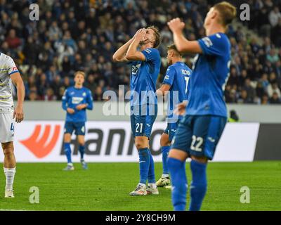 Sinsheim, Deutschland. Oktober 2024. Marius Buelter (TSG 1899 Hoffenheim, #21), vergebene Torchance, GER, TSG 1899 Hoffenheim vs. Dynamo Kiew, Fussball, UEFA Europa League, Spieltag 2, Saison 2024/2025, 03.10.2024 Foto: EIBNER/Florian Schust Credit: dpa/Alamy Live News Stockfoto