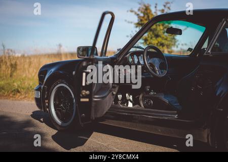 1987 Porsche 911 930 Ruf 3,4 BTR fotografiert in der Herbstlandschaft Stockfoto