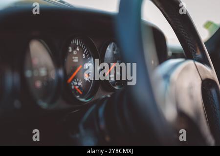 1987 Porsche 911 930 Ruf 3,4 BTR fotografiert in der Herbstlandschaft Stockfoto