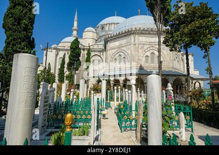 Istanbul, Türkei – 14. September 2024: Die Suleymaniye-Moschee ist eine osmanische Kaisermoschee in Istanbul. Stockfoto