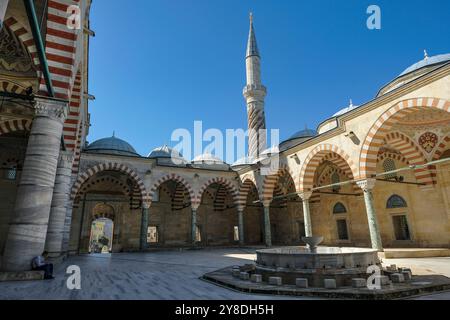 Edirne, Türkei - 3. Oktober 2024: Die UC Serefeli Moschee oder Moschee der drei Balkone in Edirne, Türkei. Stockfoto