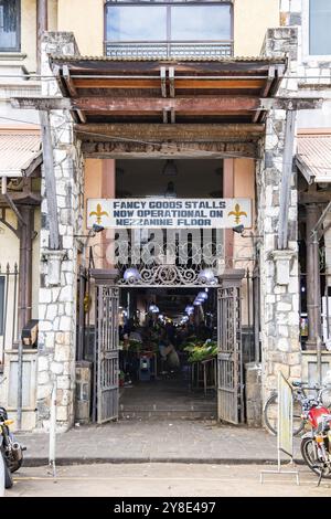 Eingang, Obst- und Gemüsemarkt, Markthalle, Altstadt, Port Louis, Indischer Ozean, Insel, Mauritius, Afrika Stockfoto