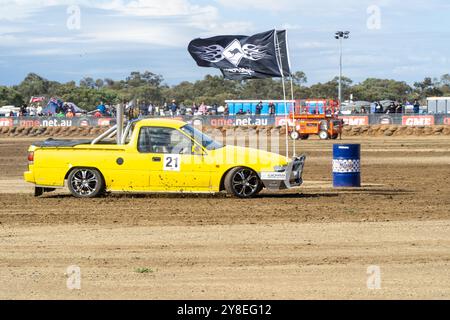 Deniliquin, NSW, Australien 4. Oktober 2024; Ute Drivers Competition Barrell Racing bei den Deni Ute Muster P.j.Hickox/Alamy Live News Stockfoto