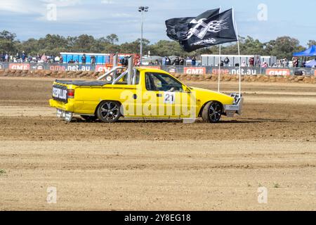 Deniliquin, NSW, Australien 4. Oktober 2024; Ute Drivers Competition Barrell Racing bei den Deni Ute Muster P.j.Hickox/Alamy Live News Stockfoto