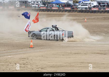 Deniliquin, NSW, Australien, 4. Oktober 2024; Ute Drivers, Skill Competition Doing Doughnuts bei den Deni Ute Muster P.j.Hickox/Alamy Live News Stockfoto