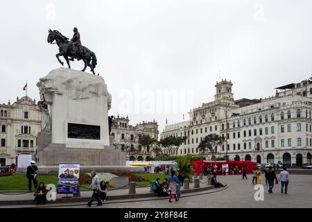 View of the monument to José de San Martín, an Argentine leader who promoted Peru's independence, located in the Historic Centre of Lima, Peru. Stock Photo