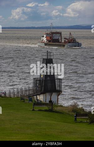 Hopper Dredger City of Cardiff fährt nach Avonmouth, um ihre Sandladung zu unterladen Stockfoto