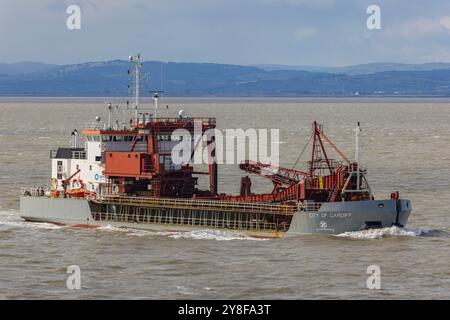 Hopper Dredger City of Cardiff fährt nach Avonmouth, um ihre Sandladung zu unterladen Stockfoto