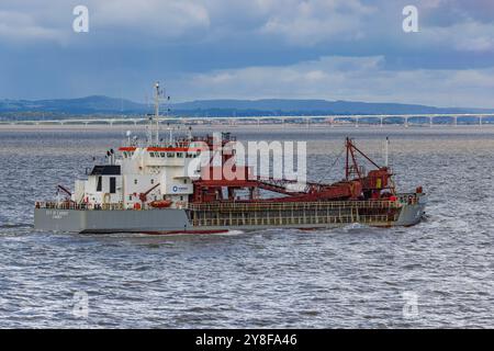 Hopper Dredger City of Cardiff fährt nach Avonmouth, um ihre Sandladung zu unterladen Stockfoto