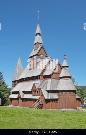 Die berühmte hölzerne Stabkirche in Hahnenklee Bockswiese in der Nähe von Goslar, Harz, Deutschland Stockfoto