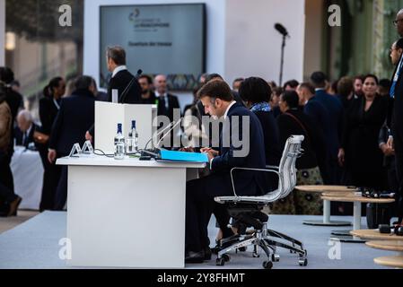 FRANKREICH-FRANKOPHONIE-POLITIK-GIPFEL-DIPLOMATIE Präsident der Französischen Republik Emmanuel Macron am zweiten und letzten Tag des Frankophonie-Gipfels im Grand Palais. Paris, 5. Oktober 2024. PARIS ILE-DE-FRANCE FRANKREICH URHEBERRECHT: XANDREAXSAVORANIXNERIX FRANCE-FRANCOPHONIE-POLITICS-TOP ASAVORANINERI-7 Stockfoto