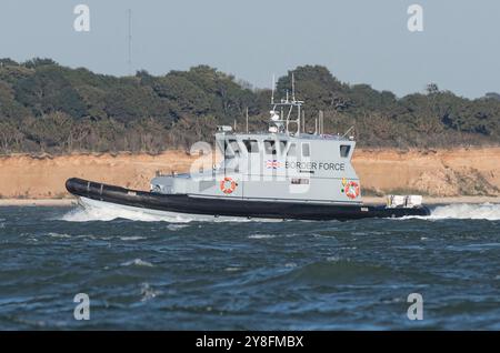 HMC Eagle wird von der britischen Grenztruppe als Küstenpatrouillenschiff betrieben - Oktober 2016. Stockfoto