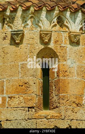 Das antike Dorf Monteleone Rocca Doria, das kleinste Zentrum von Sassari, im Nordwesten Sardiniens, ein eindrucksvolles mittelalterliches Dorf, Italien Stockfoto