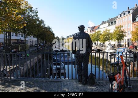 Kopenhagen/Dänemark/05 Oktober 2024/Christianshavn-Kanal am amager isalnd christen in der dänischen Hauptstadt Kopenhagen. (Foto. Francis Joseph Dean/Dean Pictures) (nicht für kommerzielle Zwecke) Stockfoto