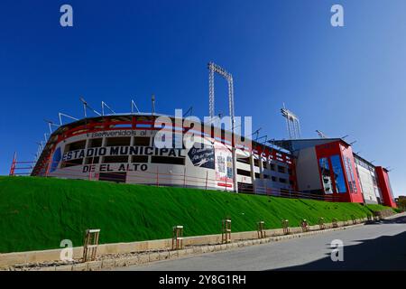 Estadio Municipal Football Stadion im Stadtteil Villa Ingenio, das von der immer einsatzbereiten Fußballmannschaft El Alto, Bolivien, genutzt wird Stockfoto