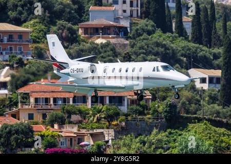 Korfu, Griechenland - 7. Juni 2024: NETJETS Europe Cessna 560XL Citation XLS Flugzeug am Flughafen Korfu (CFU) in Griechenland. Stockfoto