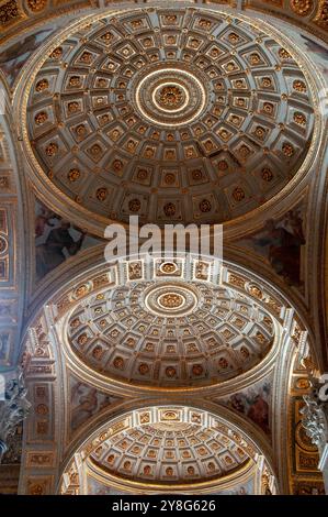 Chiesa dei Girolamini a Napoli o San Filippo Neri Stockfoto