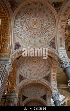 Chiesa dei Girolamini a Napoli o San Filippo Neri Stockfoto